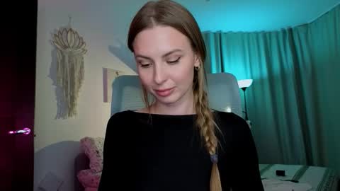  if you dont have fansly account yet use this link to registration    online show from March 9, 4:10 pm