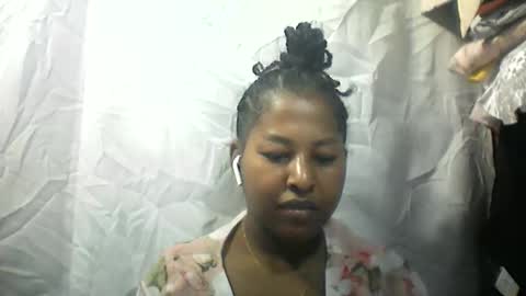 faissane9794 online show from March 18, 6:46 pm