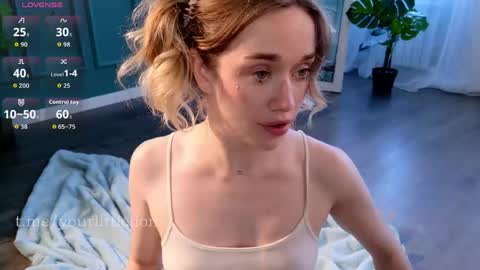 fancyamelia online show from May 23, 10:13 am