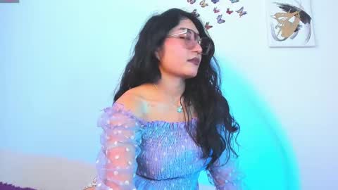 Snapshot of fantastic_asians2 chatting on September 18, 9:02 pm Ale online show from September 18, 9:02 pm