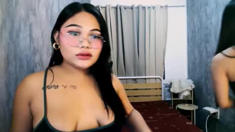 fantastic_kim online show from March 21, 1:05 pm