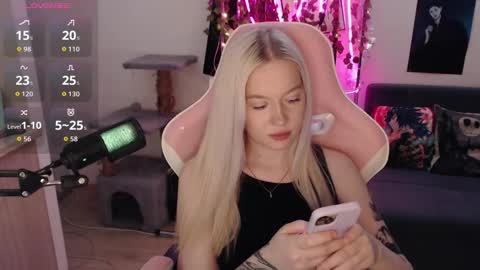 Lisa online show from February 24, 2:33 am