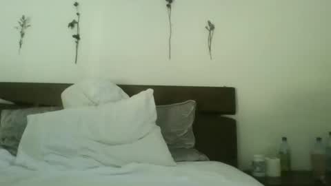 fantasycreampuff666 online show from June 17, 1:45 pm