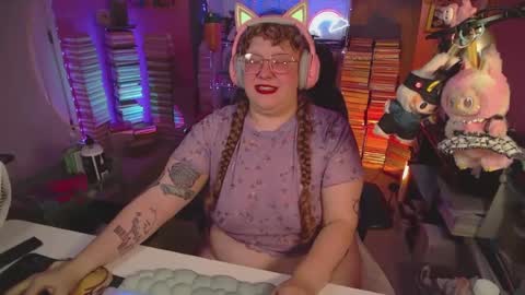 FatVeronica online show from July 2, 6:25 pm