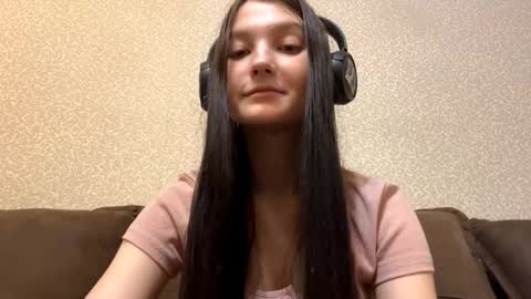 Aurora 18yo online show from November 30, 9:24 am