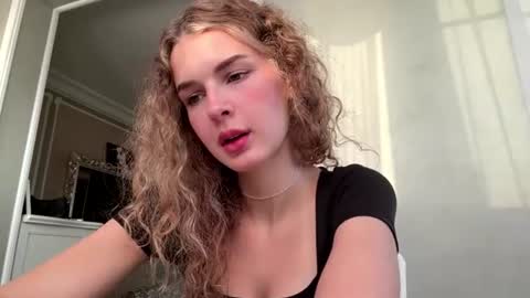 Zoe online show from July 28, 3:32 pm