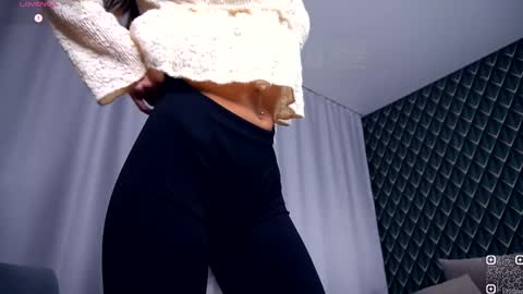 Hello im Nova online show from November 2, 4:27 am