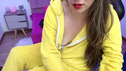 Alejandra online show from December 28, 9:09 am