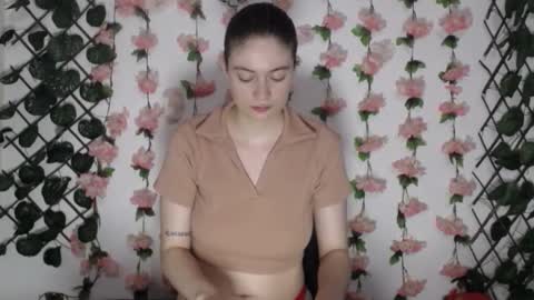 Snapshot of fenix_stone chatting on September 17, 7:39 am Cristina online show from September 17, 7:39 am