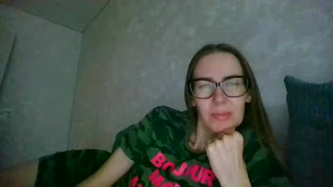 feraliss online show from July 26, 11:18 am
