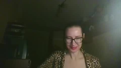 feraliss online show from January 10, 7:40 pm