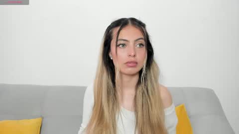 fernanda  online show from May 15, 2:20 pm