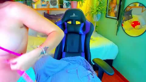 Fernanda Diaz online show from March 10, 2:26 pm