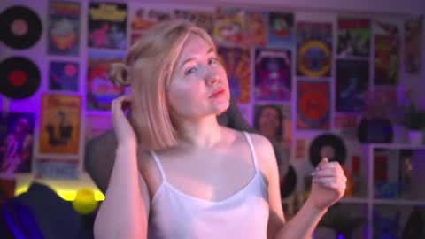 Rey online show from December 6, 11:33 am