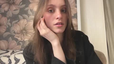 Lisa online show from March 18, 1:38 pm