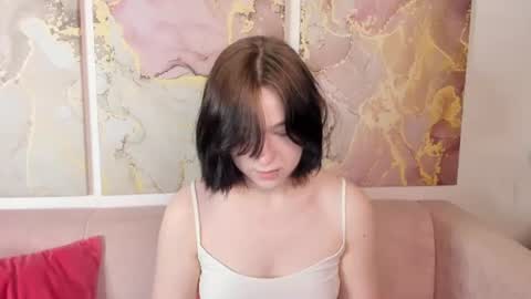 fiamoory online show from June 17, 8:26 am
