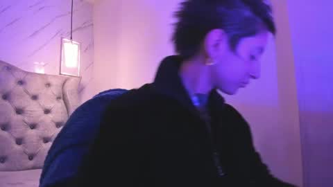   online show from March 11, 12:20 pm