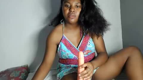 fiona_00 online show from May 12, 5:30 pm