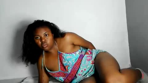 fiona_00 online show from May 15, 11:07 pm