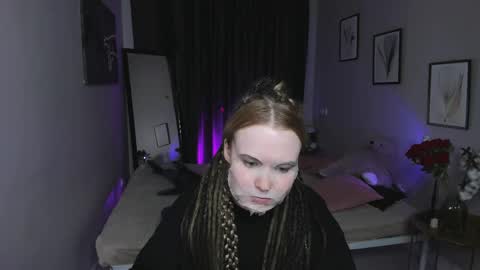 Fiona online show from April 29, 2:37 am
