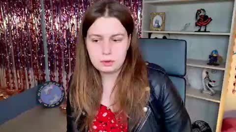 fiora online show from June 19, 9:13 am