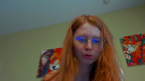 fire_luna online show from July 3, 8:20 am