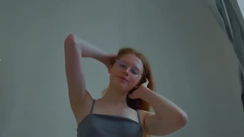 fire_luna online show from July 14, 10:43 am