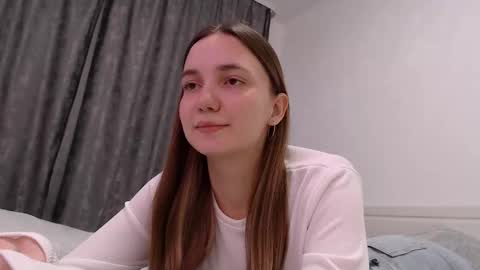 fireflies_fly_ online show from November 23, 5:25 pm