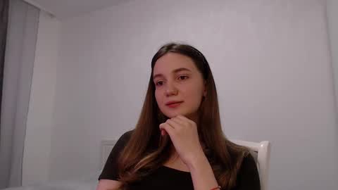 fireflies_fly_ online show from February 19, 6:51 pm