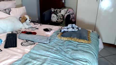 fitblair66_ online show from December 16, 5:19 pm