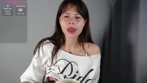 fitmila online show from July 6, 8:11 pm