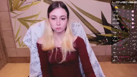 Snapshot of fleximona chatting on March 2, 4:14 pm FlexiMona online show from March 2, 4:14 pm