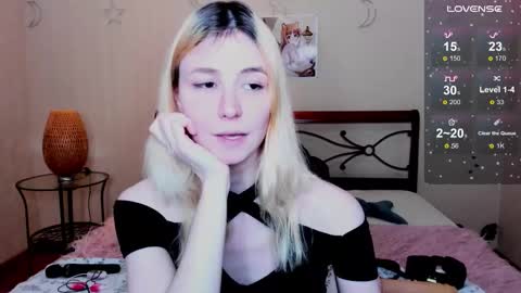 Snapshot of fleximona chatting on October 12, 3:25 pm FlexiMona online show from October 12, 3:25 pm