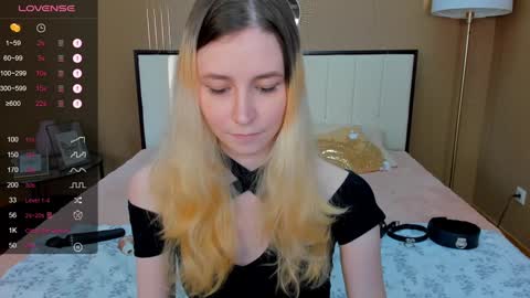 Snapshot of fleximona chatting on January 29, 9:33 am FlexiMona online show from January 29, 9:33 am
