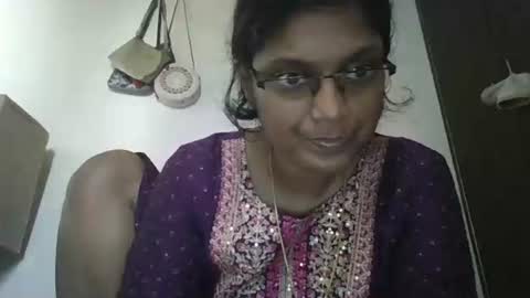 FlirtyAngel online show from December 4, 7:10 am