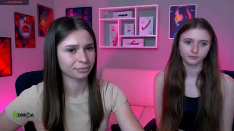Snapshot of flora_ri chatting on September 19, 7:57 pm just ask me online show from September 19, 7:57 pm