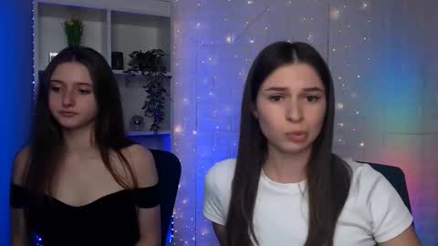 Snapshot of flora_ri chatting on September 22, 9:52 am just ask me online show from September 22, 9:52 am