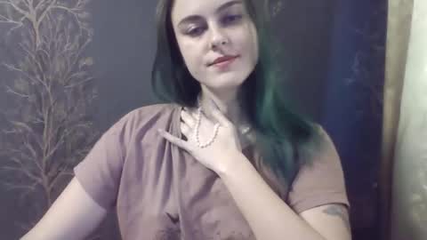 Snapshot of flower_bluee chatting on January 12, 12:44 pm Ambika 3 online show from January 12, 12:44 pm