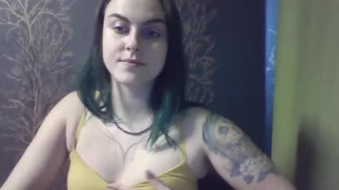 Snapshot of flower_bluee chatting on March 11, 12:17 pm Ambika 3 online show from March 11, 12:17 pm