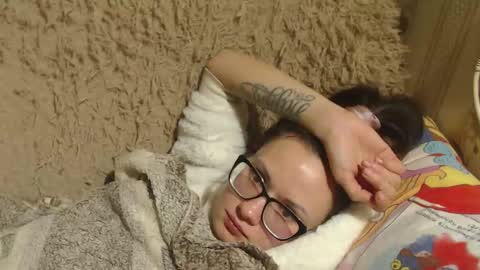 say meow and send tip  online show from February 1, 11:48 pm