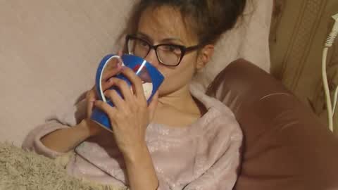 say meow and send tip  online show from October 21, 3:49 pm