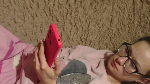 say meow and send tip  online show from January 12, 7:42 pm