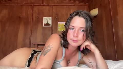 Flowergirl online show from November 6, 11:43 pm