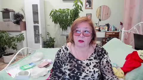 Flowerlower online show from September 18, 5:11 pm