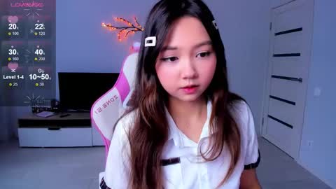 Snapshot of fluffy_rose chatting on October 8, 2:05 am Rose online show from October 8, 2:05 am