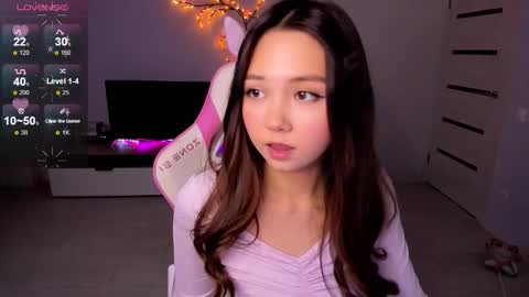 Snapshot of fluffy_rose chatting on October 1, 11:48 am Rose online show from October 1, 11:48 am