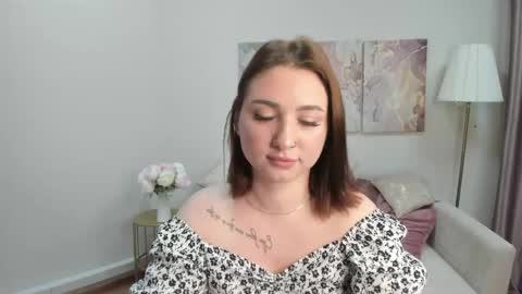 Lina online show from June 4, 12:27 am