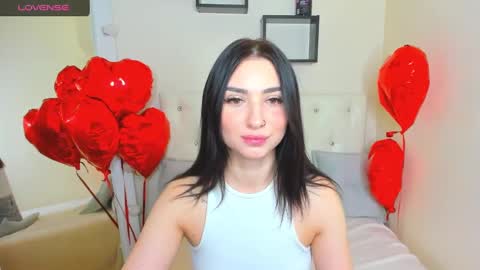 Snapshot of flufyfoxx chatting on February 27, 11:37 pm Lina online show from February 27, 11:37 pm