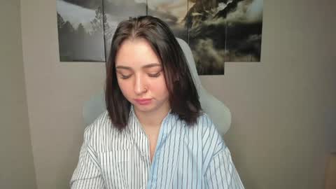 Lina online show from May 5, 1:30 am