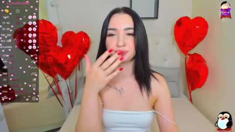 Snapshot of flufyfoxx chatting on February 25, 11:26 pm Lina online show from February 25, 11:26 pm